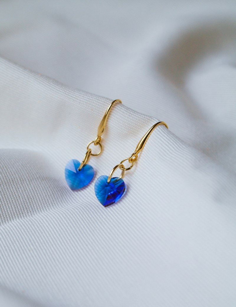 Aashna Polki Flower Motif Studs alternate view